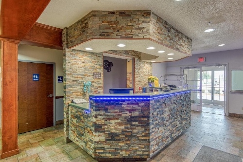 Trident Inn and Suites image 3