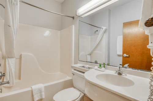Trident Inn and Suites image 30
