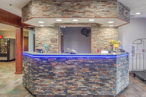 Trident Inn and Suites image 39