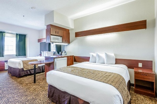 Trident Inn and Suites image 41
